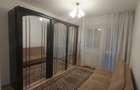 Inchiriez apartament 3 camere - 1