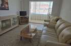 Inchiriez apartament 2 camere decomandat - 1