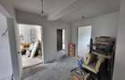 Vand apartament 3 camere, negociabil.
