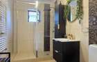 Elegan?a, lumina, confort intr-o locuin?a care inspira, o casa care se