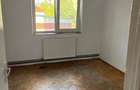 Inchiriez apartament 3 camere - 2