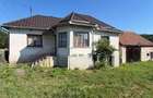 Casa de vanzare + curte 1900 m2 - 7