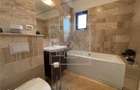 Apartament 3 camere modern, etaj 1 - Selimbar, str. Brana