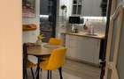 Apartament 2 camere ,bloc nou ,complet,parcare si curte - 2
