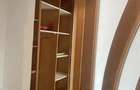 Vand apartament , 3 camere , renovat , etaj 1 , zona Unic , central - 14