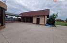 Casa individuala de vanzare cu 5 camere si teren de 2543 mp - Izvin - 10