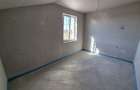 1/2 Duplex.  Langa Lidl. Asfalt.  Toate utilitatile.