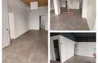 Inchiriere Spatiu comercial 150 m2 total 115 m2 utili central vitrina 10 m trifazic gaz , acces aprovizionare rampa spate