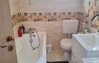 Vand apartament 2 camere in Cartierul latin(zona de case)