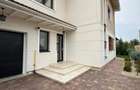 Vand casa in Dumbravi?a - 2