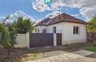 Casă cu 2 camere și 1000 mp teren în Păuliș - 1
