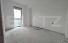 Apartament cu 3 camere ultracentral cu vedere la Crisul Repede