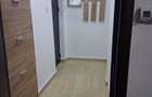 Se inchiriaza apartament cu doua camere mobilat modern cu centrala proprie bloc stradal stb la scara piata scoala - 1