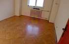 Vanzare apartament de 4 camere la Casa Poporului-stradal - 9