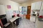 Apartament cu 3 camere, Zona Han - 12