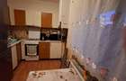 Vand apartament cu 2 camere, bucatarie, baie, camara, hol si balcon inchis. Are centrala proprie pe gaz, geamuri termopan, aer conditionat. - 5