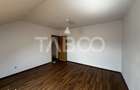 Apartament de vanzare 2 camere 50 mpu in Sibiu zona Strand - 2