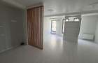 central, 90mp, cladire birouri din 2015, pretabil salon infrumusetare, cabinet etc, 900 euro - 6