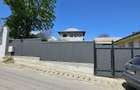 Casa cu 3 camere ?i teren de 2500 mp - 3