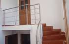 Inchiriez apartament la casa - 7