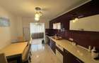 Vand apartament cu 3 camere, zona Anda