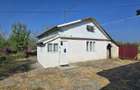 casa de vanzare in Carasa - 1