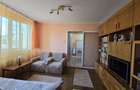 2 camere, Micro 19, zona Parma, etaj 1 - 2