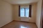 Inchiriez apartament cu 3 camere, 2 locuri de parcare, gradina si terasa Valea Adanca, str Bazei
