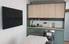 Inchiriez apartament la casa cu curte - 3