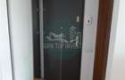 Apertament 3 camere 2 bai boxa parcare zona Strand - 1