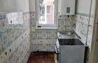 Vand apartament cu trei camere