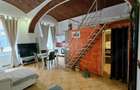 Proprietar, vand apartament central cu loc parcare in curtea interioara