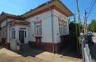 Casa Zona Centrala Langa Colegiul Mihai Eminescu Bacau