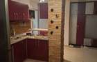 Inchiriez apartament 3 camere decomandat - 2