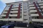 Apartament 3 camere cu curte proprie, aproape de metrou Berceni