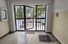 Apartament 2 camere, parter inalt, semidecomandat, Piata Tomis 2