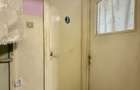 Apartament 2 camere, semidecomandat, etaj 3, zona Dambovita