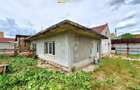 Casa la rosu cu teren generos de vanzare aproape de Intim - 3