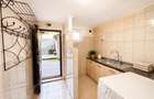 Casa potential:locuire multifamiliala,activitati comerciale,birouri,677 mp teren - 9