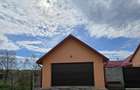 Casa renovata, cu 2924 mp teren. Front stradal 38 m. Garaj 2 masini. - 3