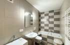 De inchiriat apartament cu 2 camere in Tractorul