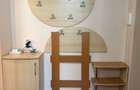Apartament cu 3 camere, aproape de centru loc de parcare inclus - 1