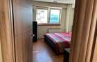 Apartament cu 3 camere semidecomandat în Obor