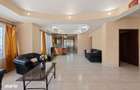 Apartament de inchiriat, 3 camere in zona Intim loc de parcare inclus - 1