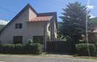 Casă cu 8 camere cu Teren 4500 Mp în Vâlcele - 2