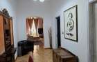 Proprietar, vand apartament central cu loc parcare in curtea interioara