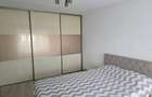 Vand apartament 3 camere,etaj 3 ,langa liceul Pedagogic