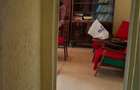 Vand apartament cu 3 camere, decomandat,etaj 2/4, fara imbunatatiri, 65 mp utili