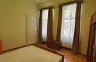 Vand apartament de 2 camere la casa,situat central- Str.Andrei Saguna - 10