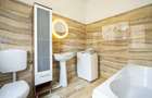Apartament cu 2 camere de vanzare central pe str. Evreilor Deporta?i - 2